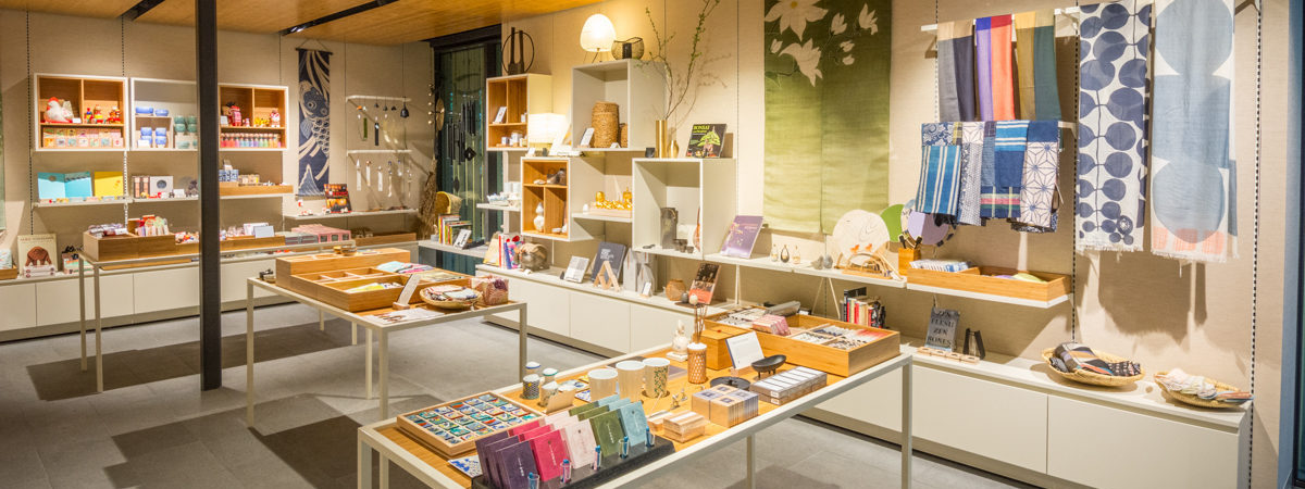 九龍半Autorun人營運5年氣旺鋪$50,000利潤概念新穎近港鐵站連30,000客底網站FB及IG禮品店生意轉讓 生意轉讓九龍精品配件香港創業・頂讓・生意頂讓・頂手・生意買賣・買生意